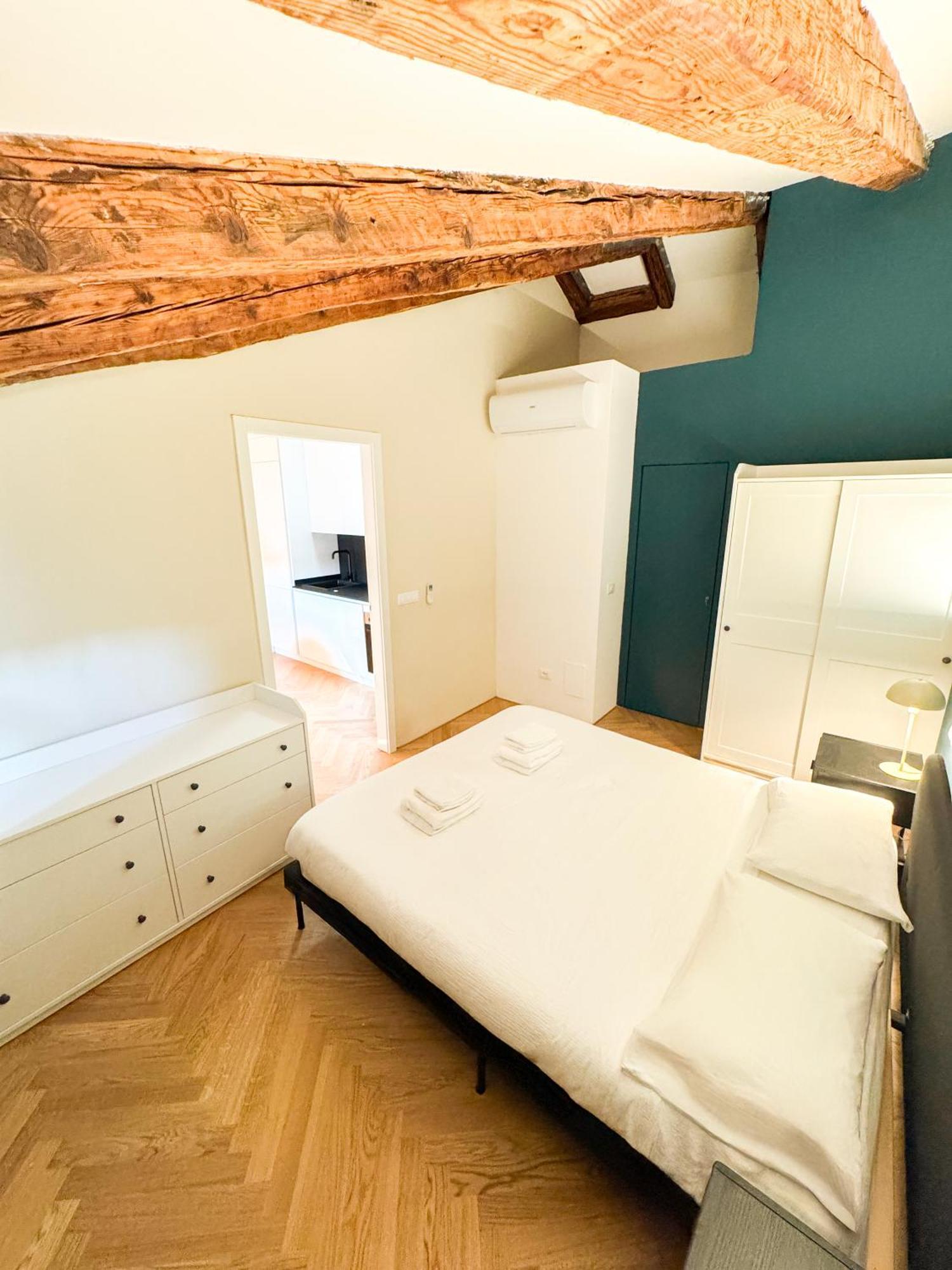 Trieste Boulevard Apartments Ngoại thất bức ảnh